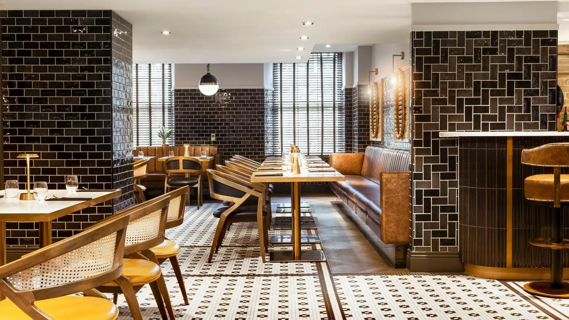 Courtyard By Marriott Edinburgh Hotel