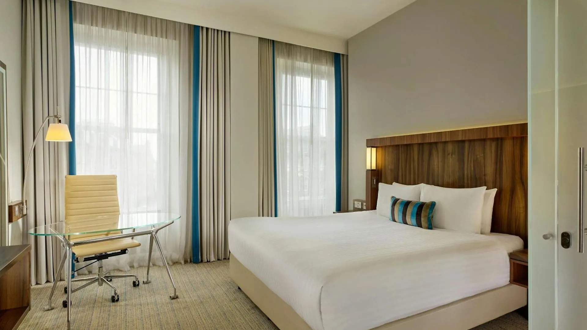 ****  Courtyard By Marriott Edinburgh Hotel United Kingdom