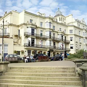 Hotell Royal ***