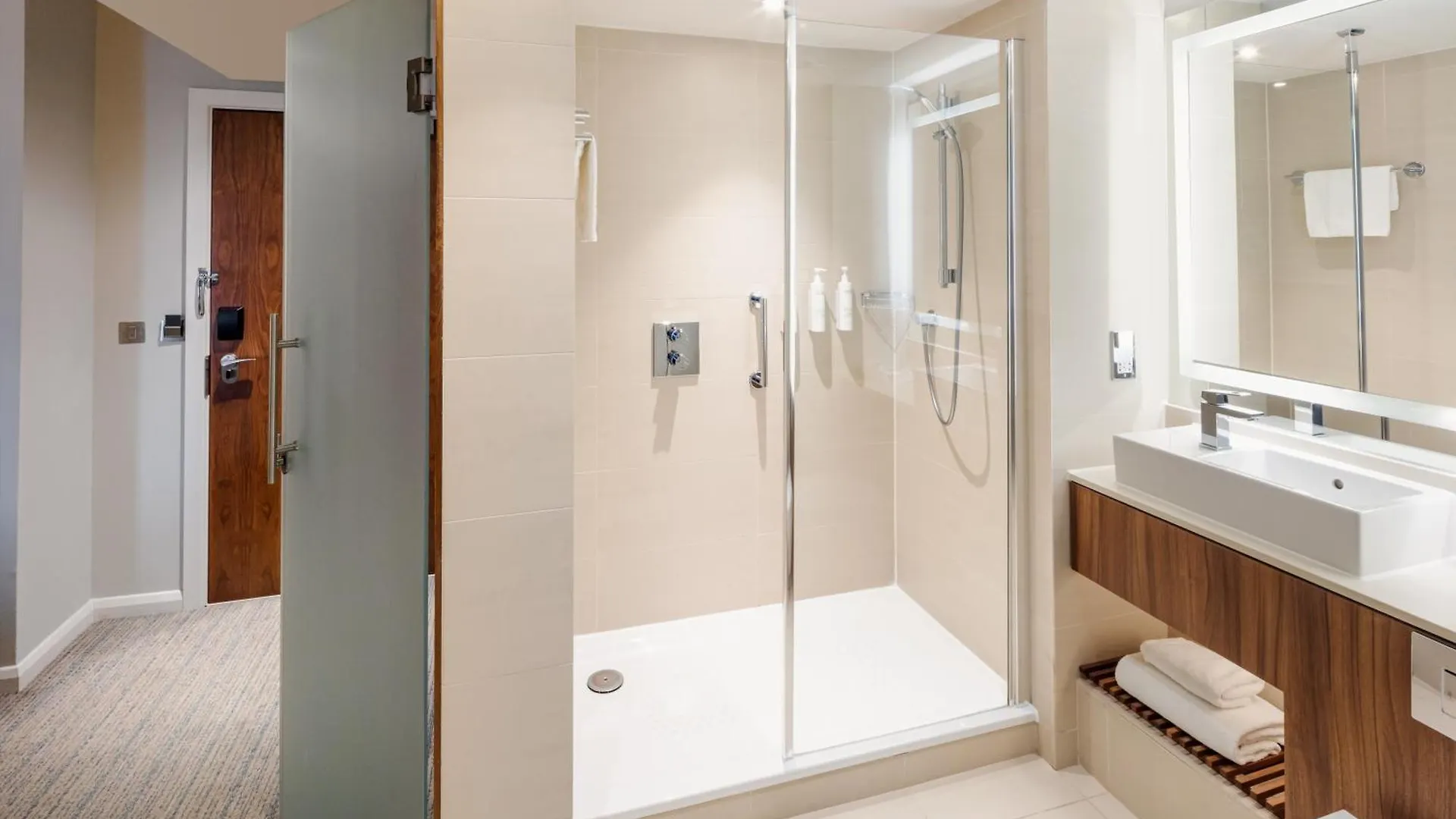 מלון Courtyard By Marriott אדינבורו