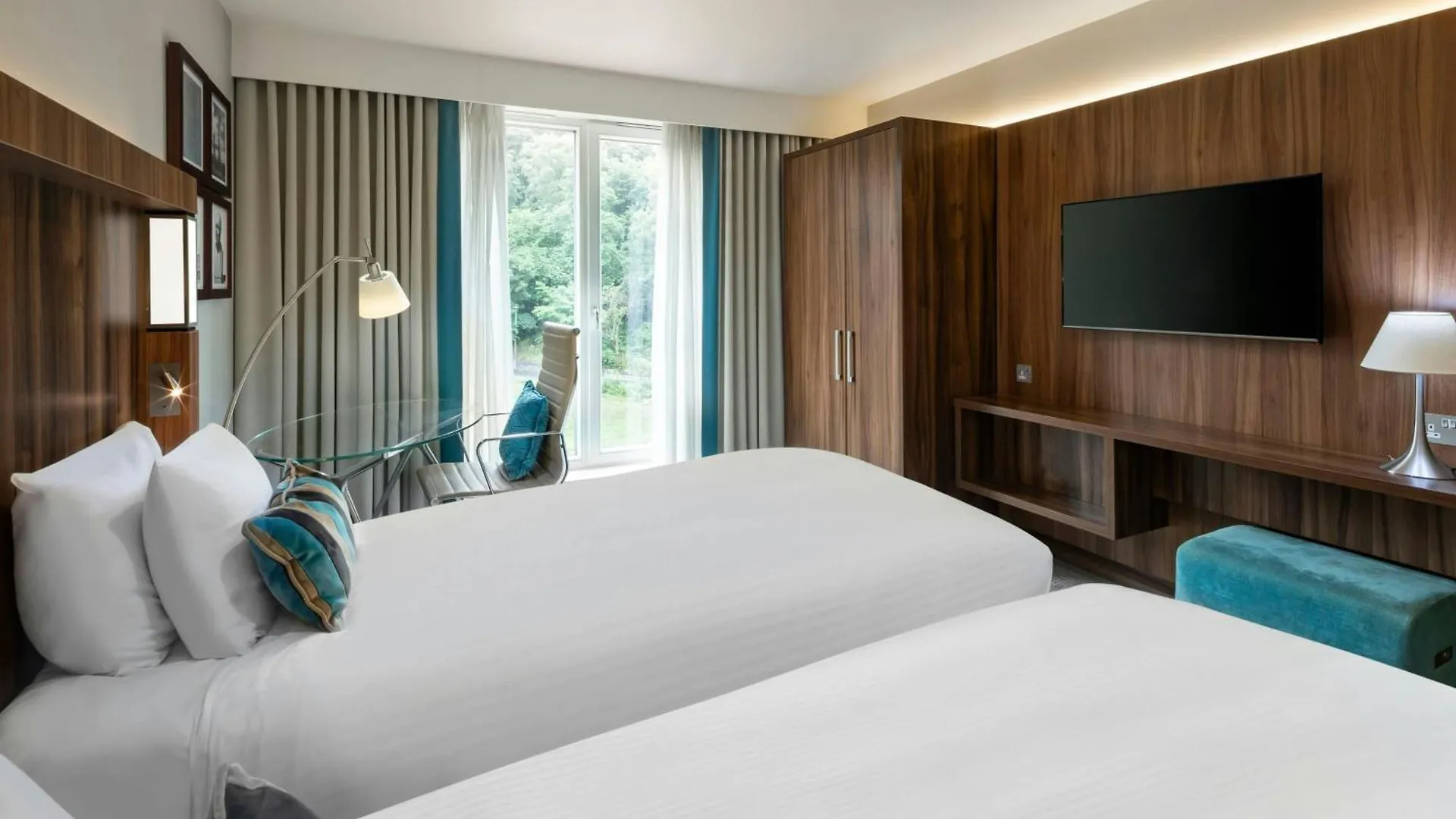 Hotel Courtyard By Marriott EDI 4*,