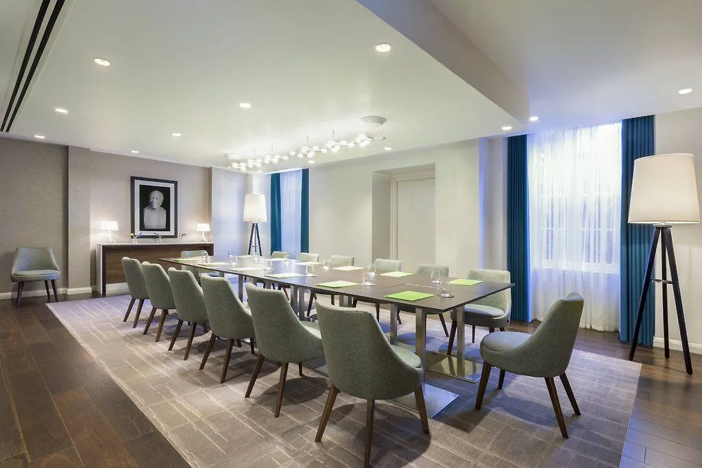 ****  מלון Courtyard By Marriott אדינבורו בריטניה